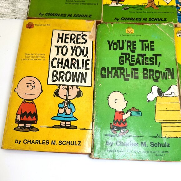 Vintage Charlie Brown & Snoopy Comic Books by Charles M. Schulz (11 each) - Picture 6 of 16